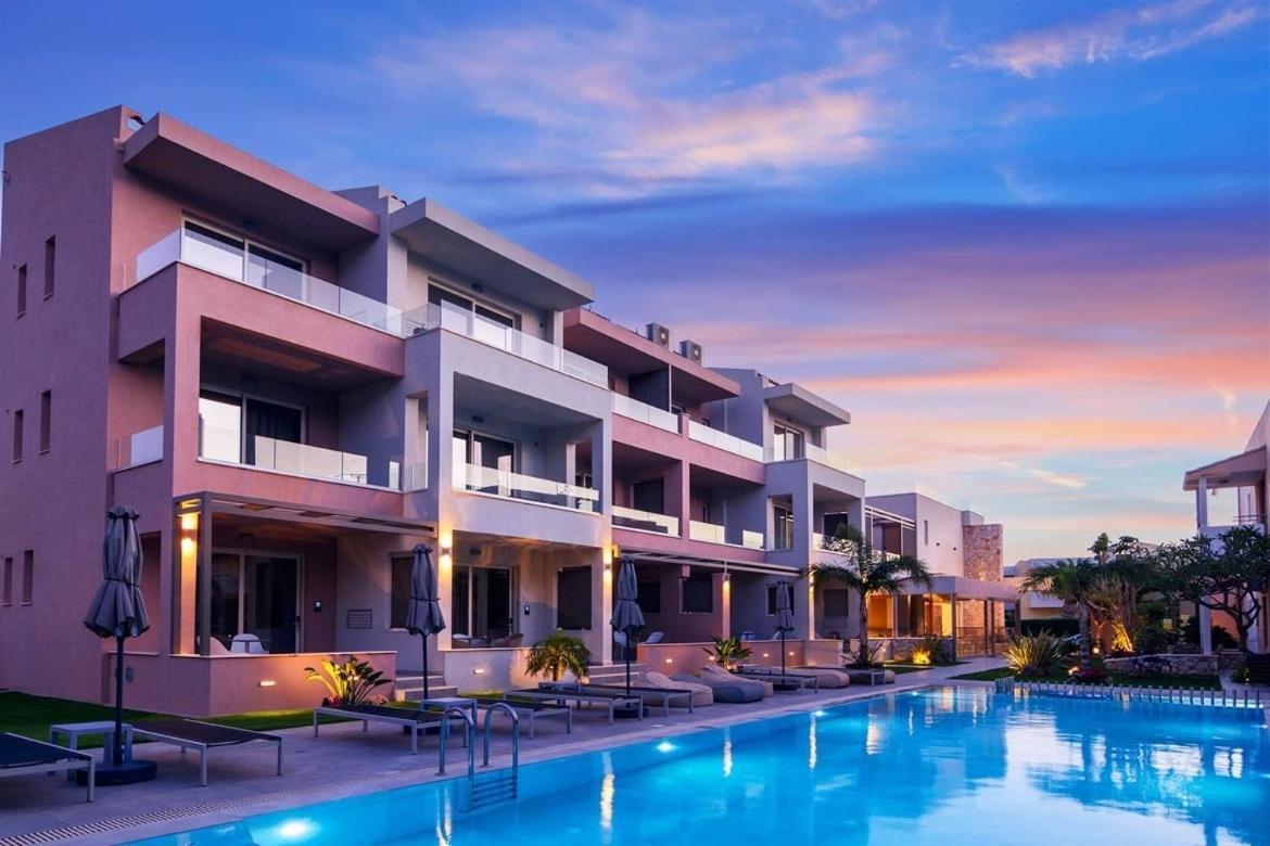 Relax Hotel Palaiochora Exterior photo