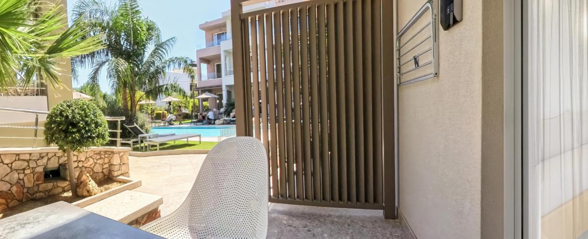 Relax Hotel Palaiochora Exterior photo